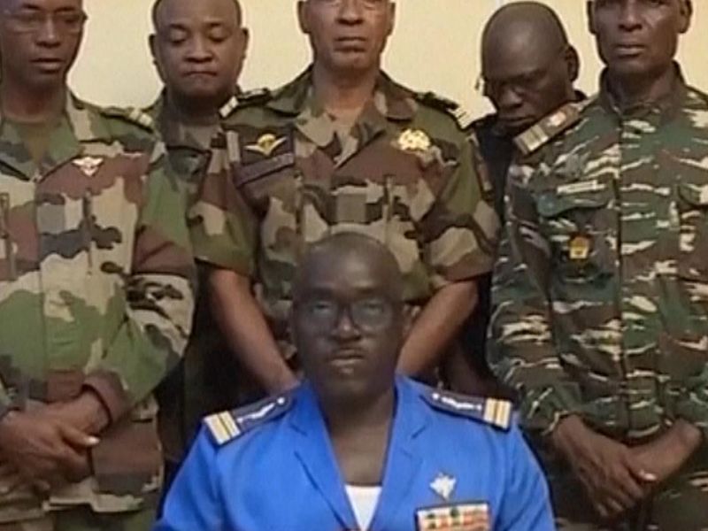 Níger pierde ayuda mientras países occidentales condenan el golpe de Estado